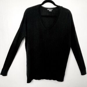 Vince v neck dolman sleeve Black V-Neck top Sweater Medium